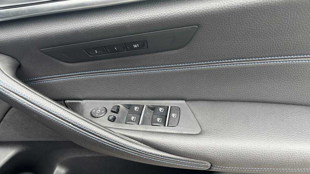 BMW 5 Series 2.0 520D Mht M Grey #25