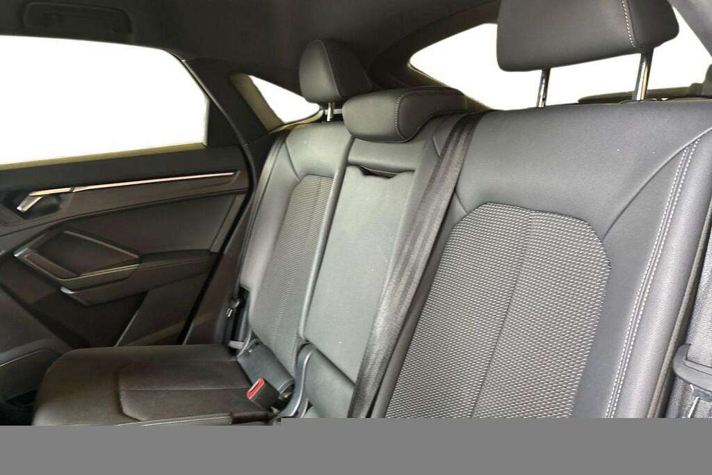 Audi Q3 Technik Blue #16