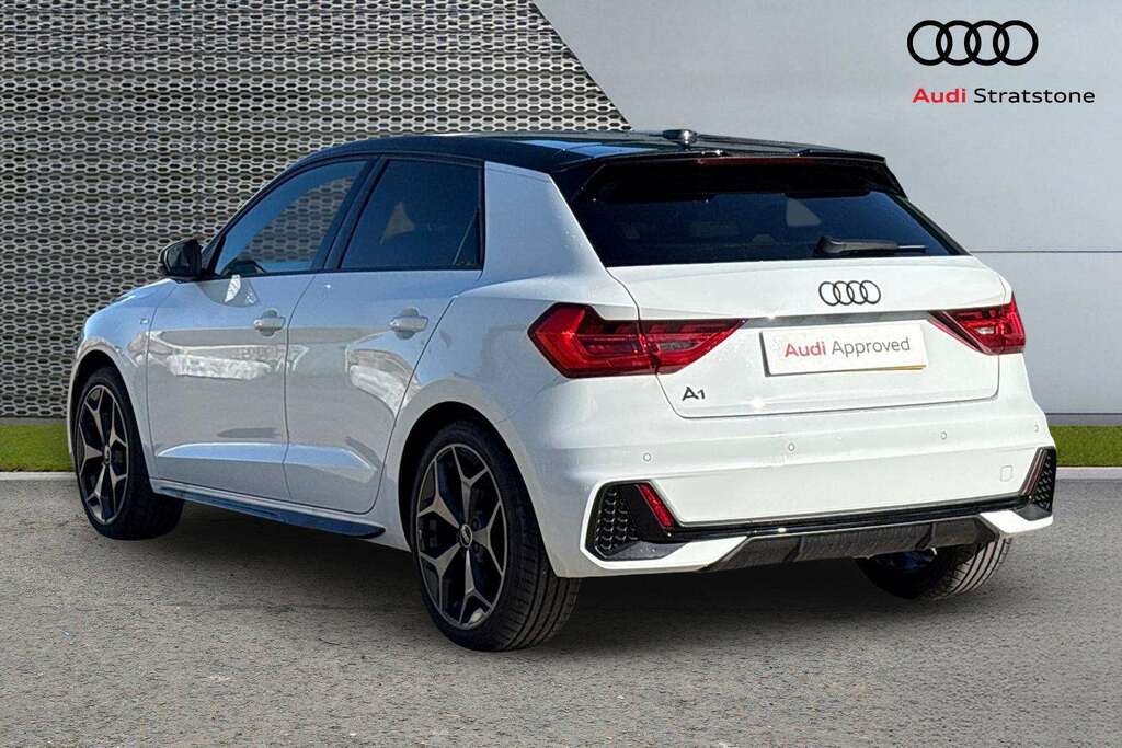 Audi A1 25 Tfsi Black Edition S Tronic 2026 DN26MVE White #3