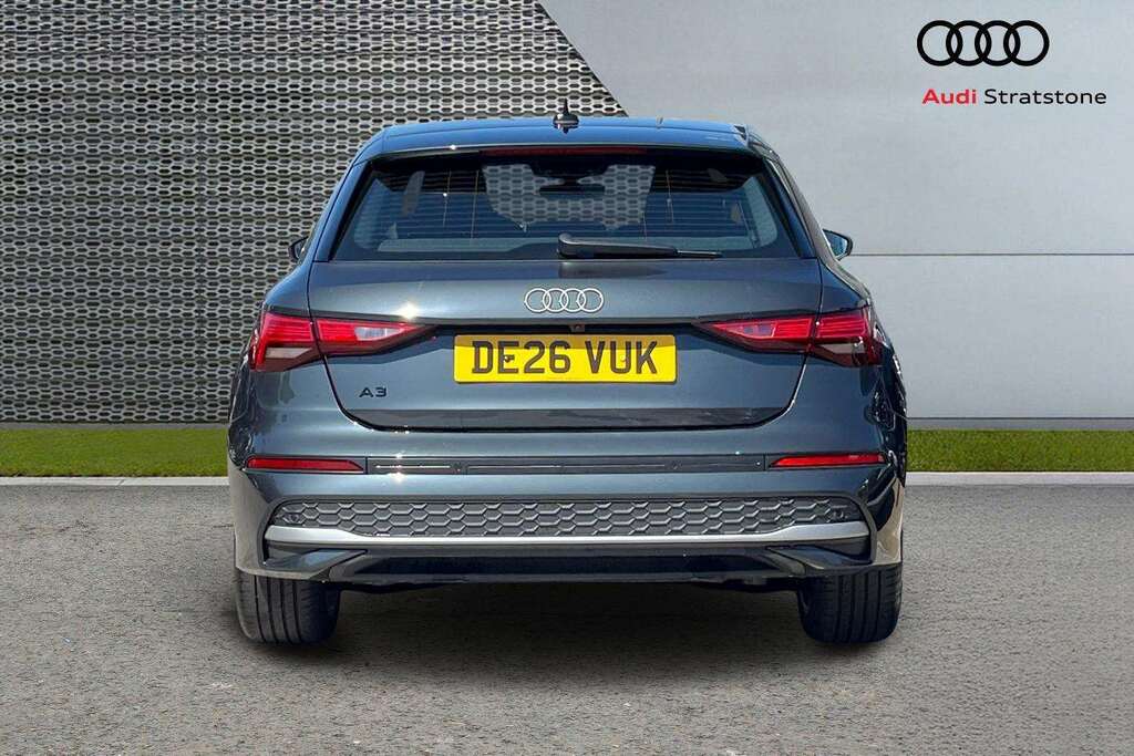 Audi A3 1.5 Tfsi E 204 Sport S Tronic 2026 DE26VUK Grey #4
