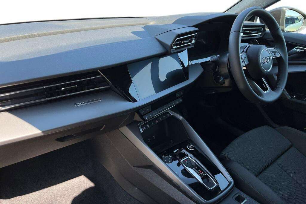 Audi A3 1.5 Tfsi E 204 Sport S Tronic 2026 DE26VUK Grey #2