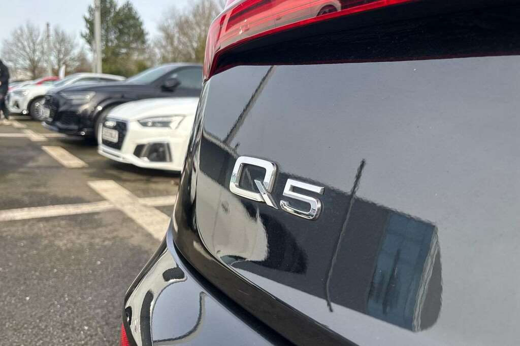 Audi Q5  Blue #12