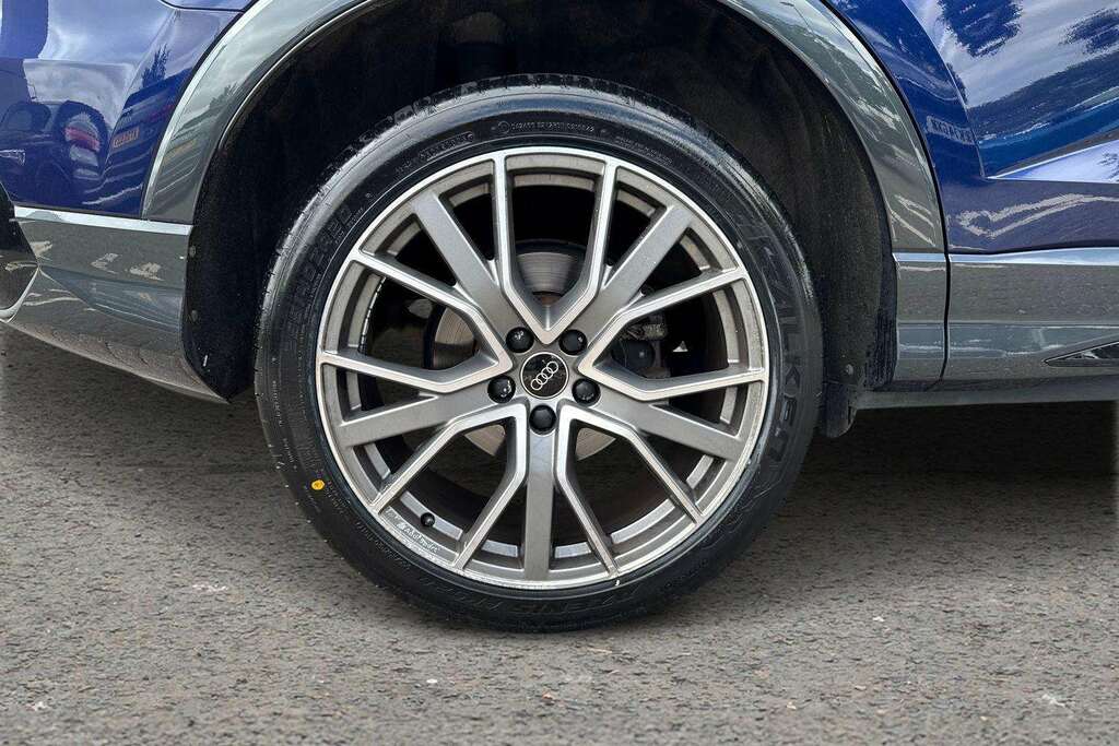 Audi Q3 Black Edition Blue #6