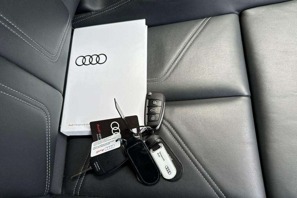 Audi Q3 Black Edition Blue #20