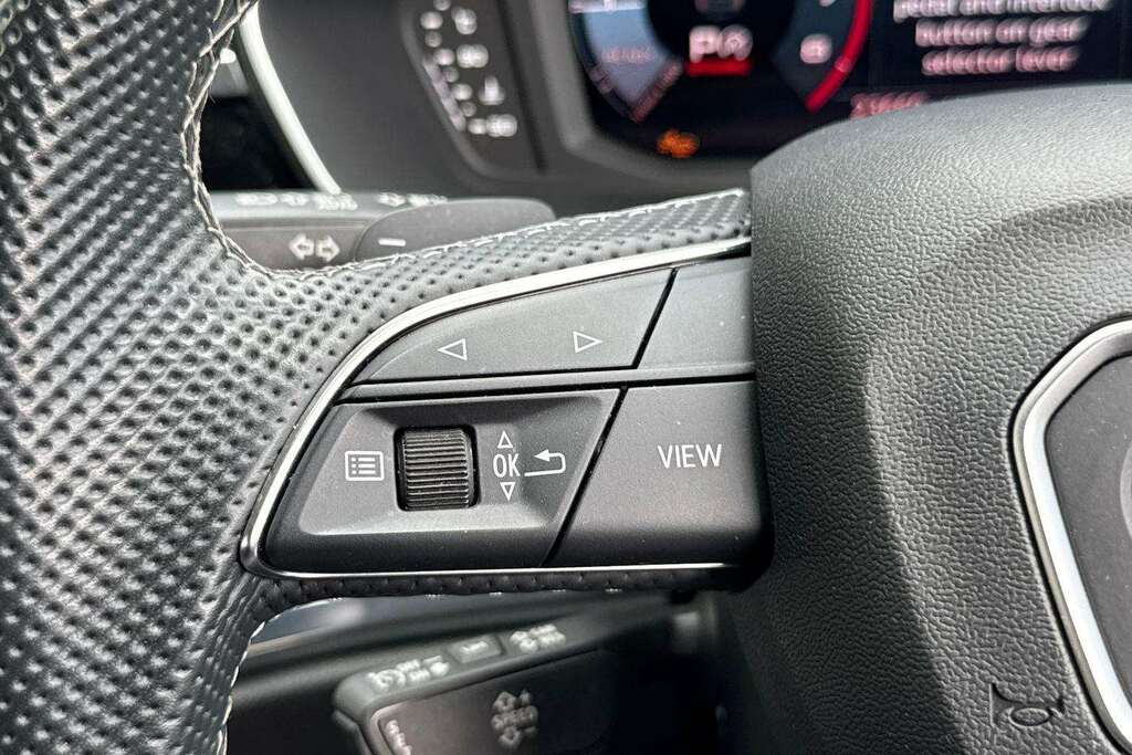 Audi Q3 Black Edition Blue #13