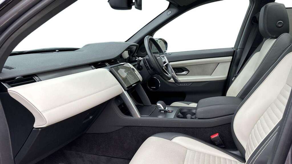 Land Rover Discovery Sport 2.0 D200 Dynamic Hse 7 Seat 2024 Grey