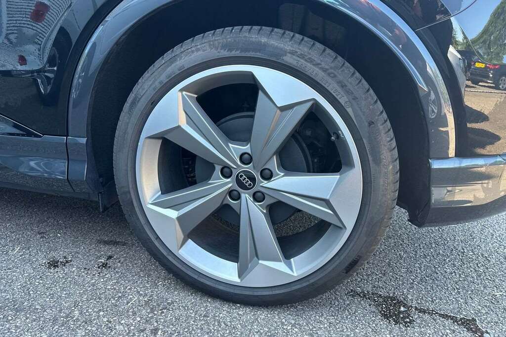 Audi Q4 E Tron 210Kw 45 82Kwh Black Edition 2026 Black #4