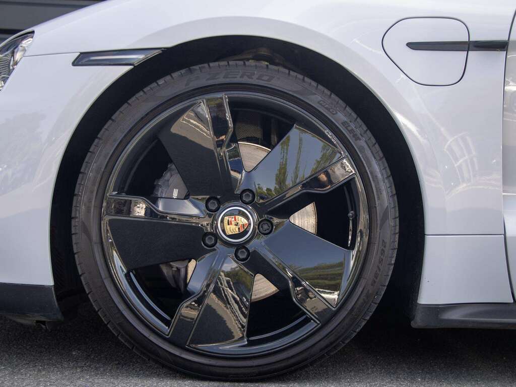Porsche Taycan 4X2 2021 Grey