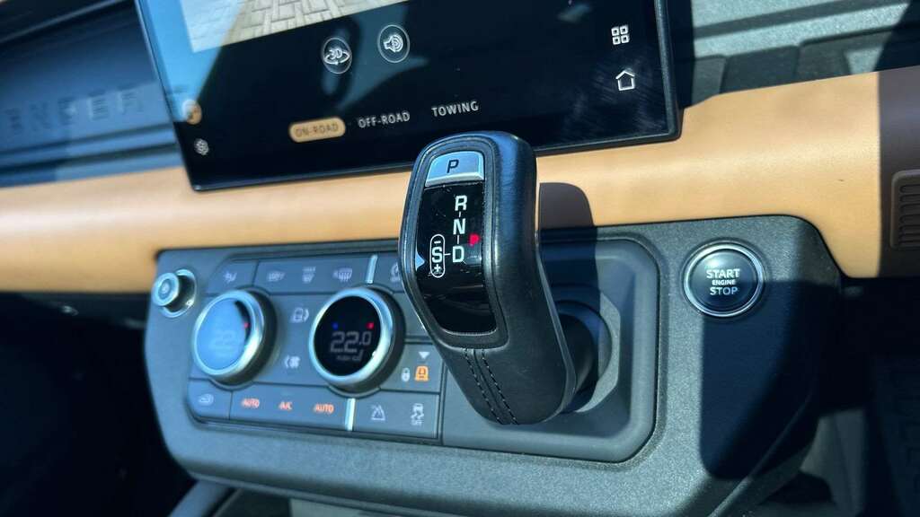 Land Rover Defender 110 5.0 P525 V8 110 2023 Black #5