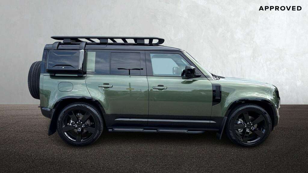 Land Rover Defender 110 3.0 D250 X-dynamic Se 110 2026 KU26UNK Green #3