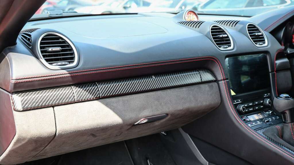 Porsche 718 Spyder Automatic White #8