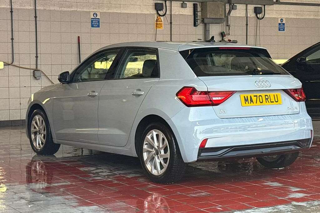 Audi A1 Sport White #3