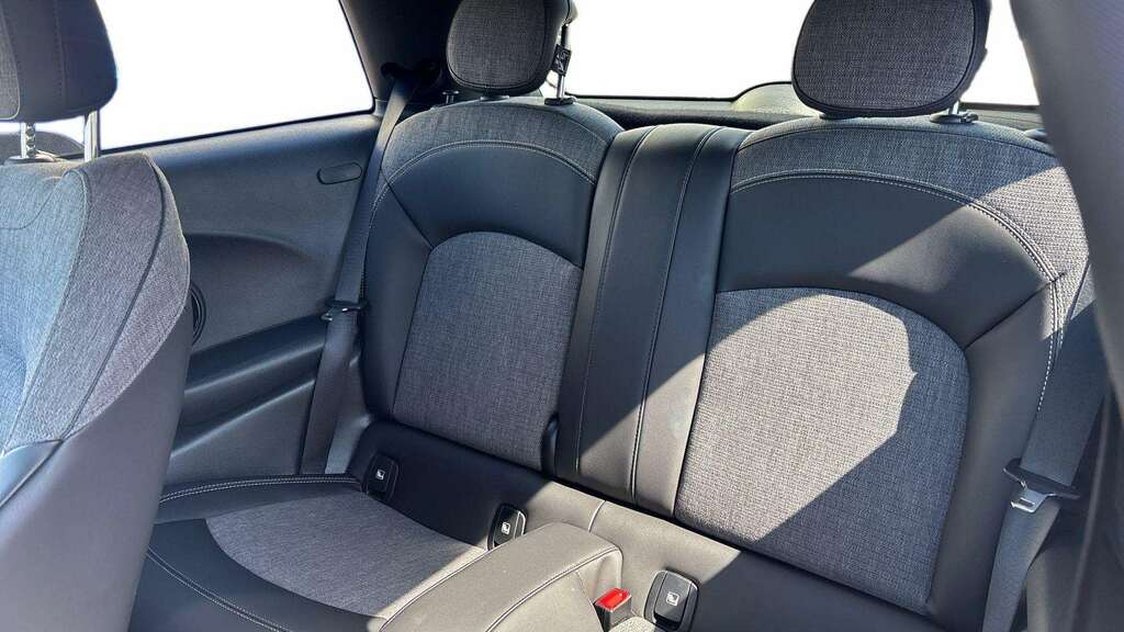 Mini Hatch 5-Door Cooper Shadow Edition Black #5