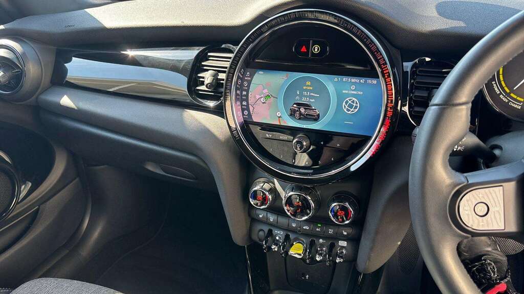 Mini Hatch 5-Door Cooper Shadow Edition Black #4