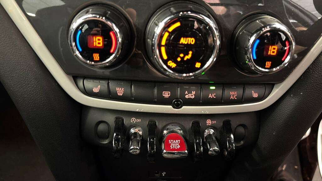 Mini Countryman Hatchback Black #38