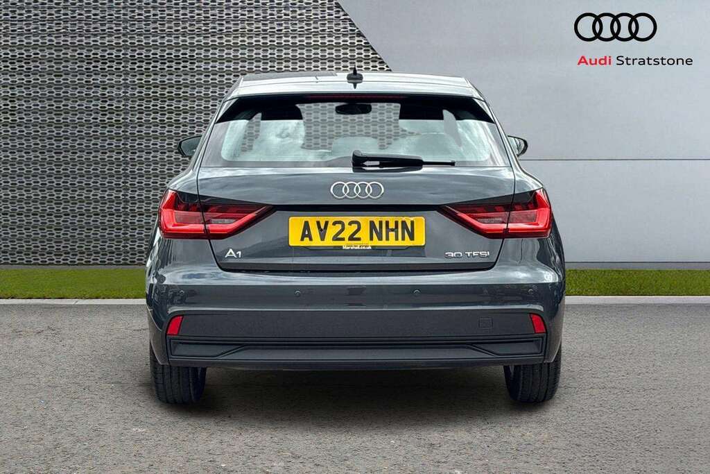 Audi A1 30 Tfsi 110 Technik 2022 AV22NHN Grey #4