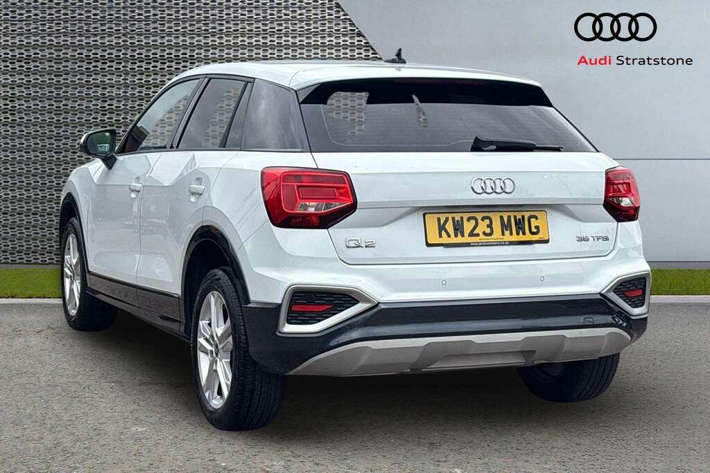 Audi Q2 35 Tfsi Sport S Tronic 2023 White #3