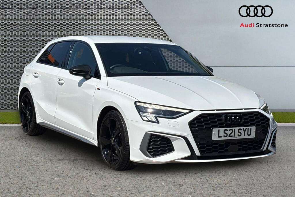 Audi A3 30 Tfsi Technik Silver #1
