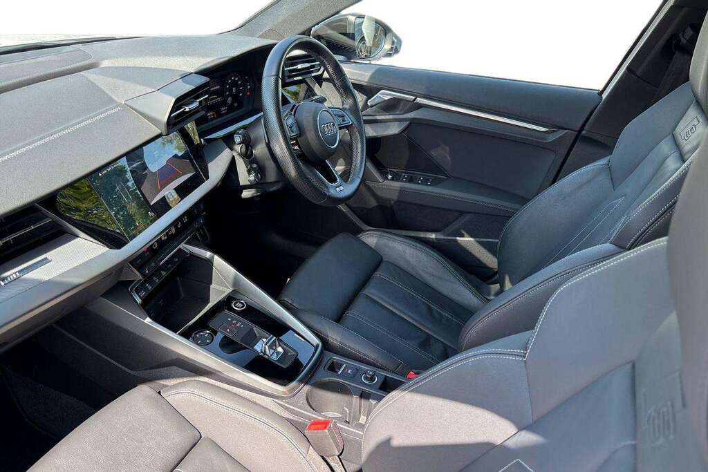 Audi A3 30 Tfsi Technik Silver #2