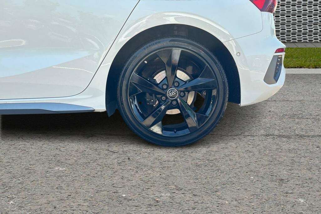 Audi A3 30 Tfsi Technik Silver #7