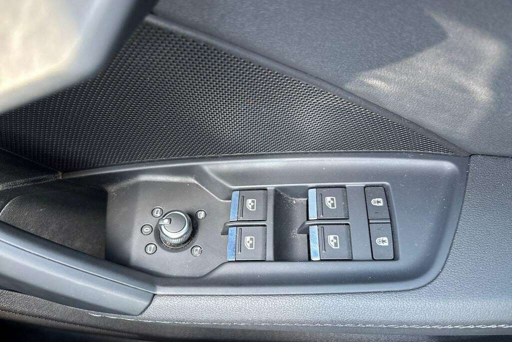 Audi A3 30 Tfsi Technik Silver #12