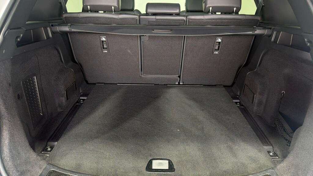 Land Rover Discovery Sport 2.0 D200 R-dynamic Hse 5 Seat 2022 YP22KLL White #6