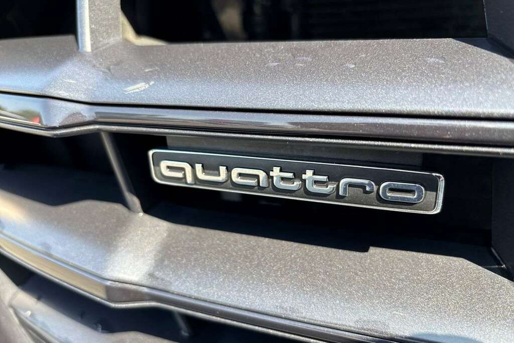 Audi Q5 S Line Grey #25