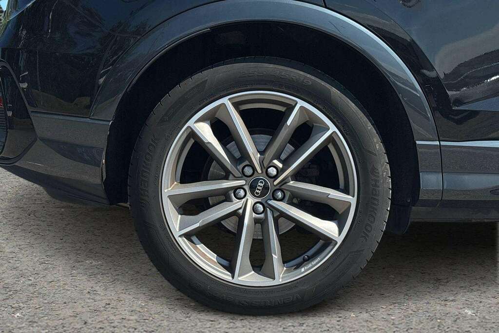 Audi Q3 35 Tfsi Black Edition S Tronic 2023 Black #4