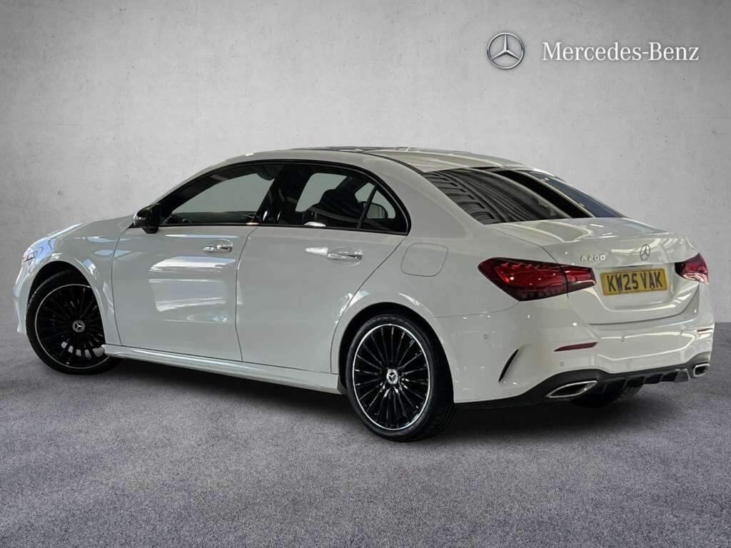 Mercedes-Benz A Class A200 Amg Line Premium Plus 2025 White