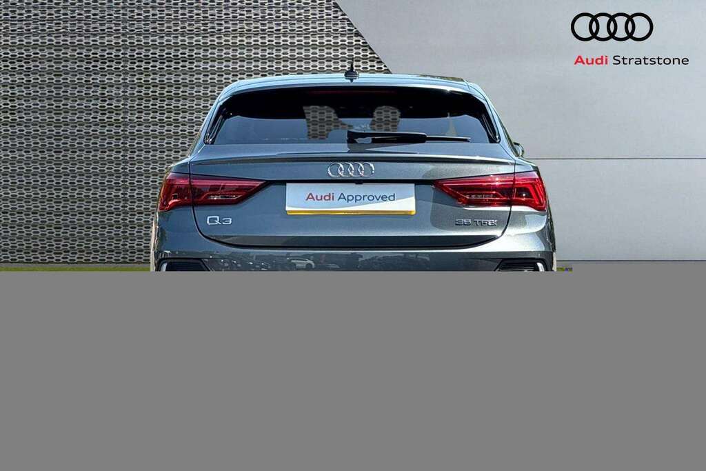 Audi Q3 35 Tfsi S Line S Tronic 2023 Grey #3