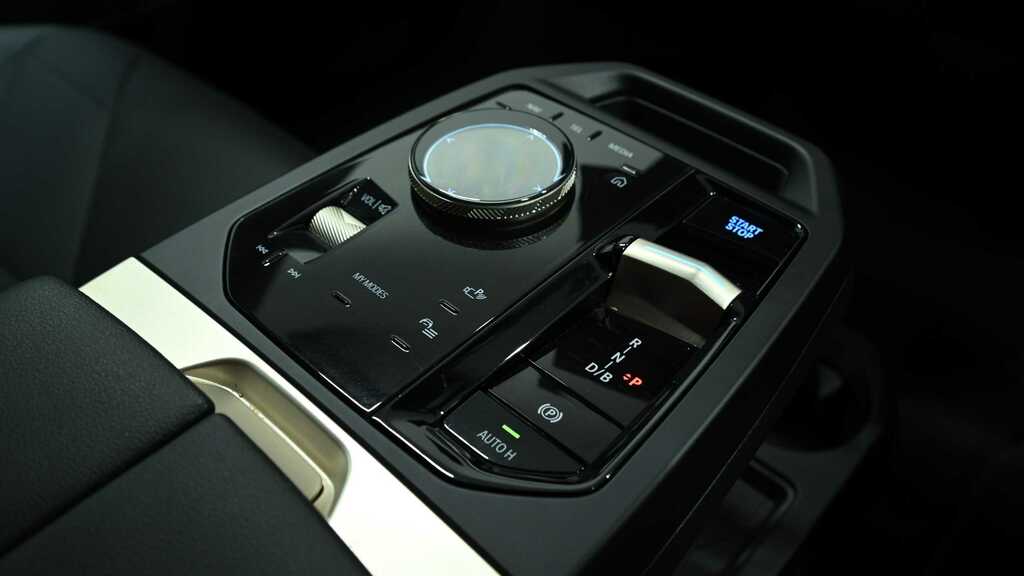 BMW iX Suv Grey #10