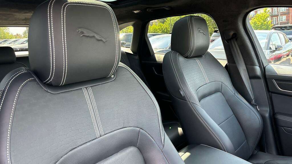 Jaguar F-Pace R-dynamic Se Black Black #28