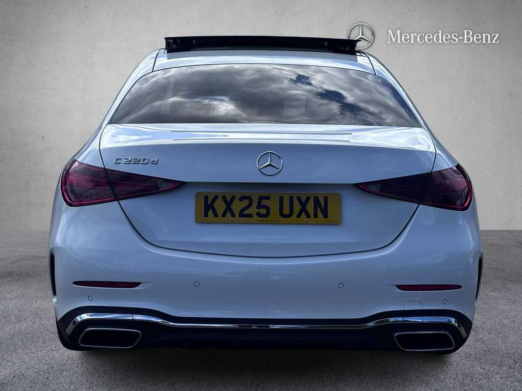 Mercedes-Benz C Class C220d Amg Line Premium Plus 9G-tronic 2025 KX25UXN White #4