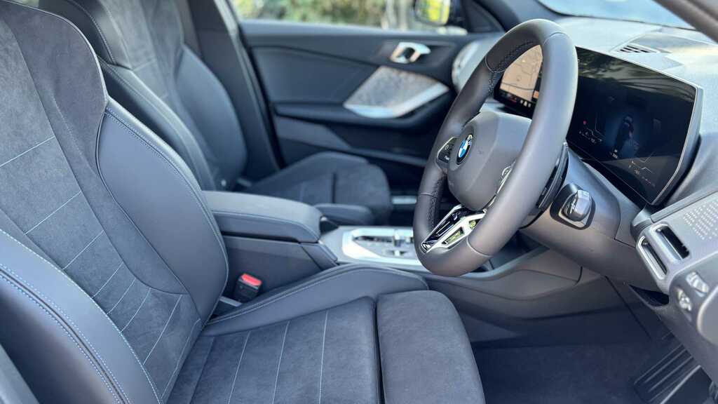 BMW 1 Series 120 M Sport Step 2026 YD26FMS Blue #4