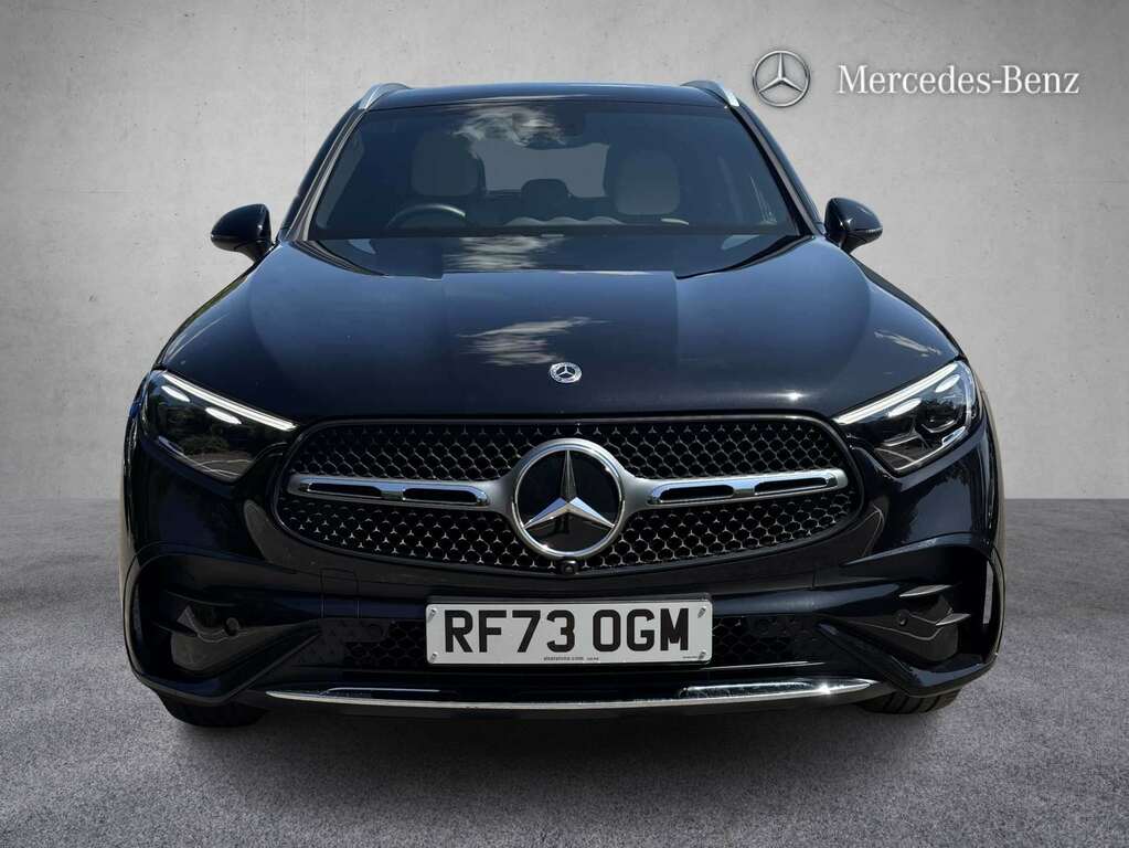Mercedes-Benz GLC Class 300 4Matic Amg Line Premium 9G-tronic 2023 Black #2