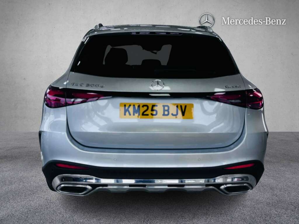 Mercedes-Benz GLC Class 300D 4Matic Amg Line Premium 9G-tronic 2025 Silver #4