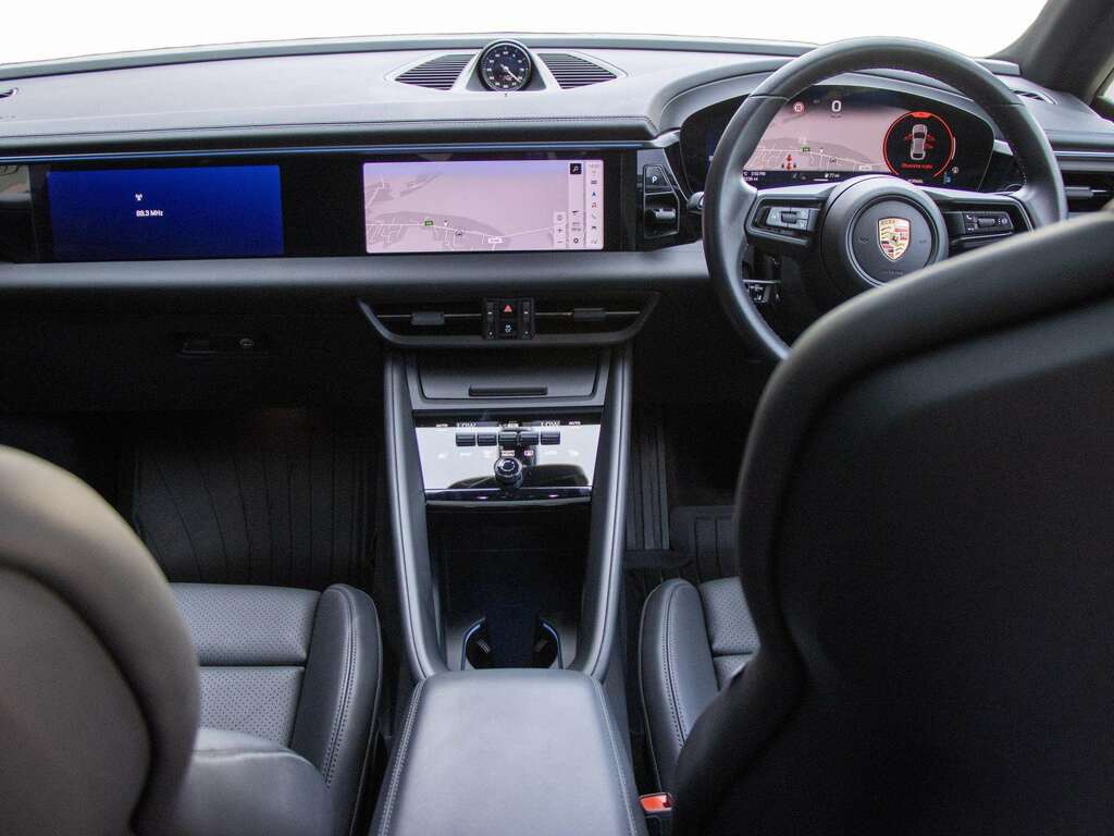 Porsche Macan S Pdk Black #17