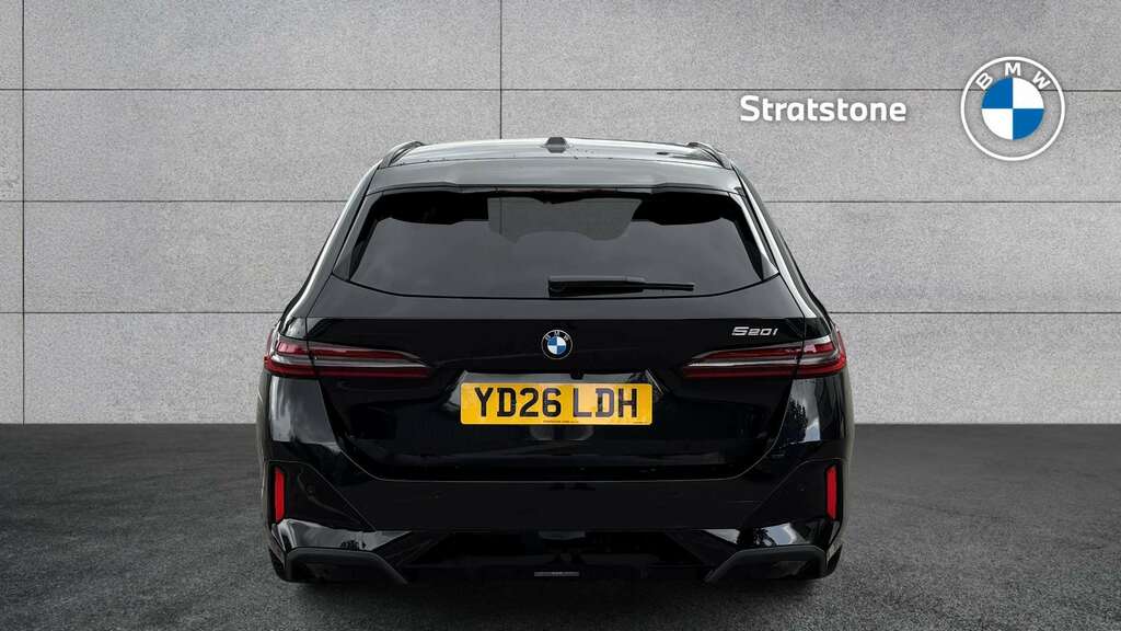 BMW 5 Series 520I M Sport Pro 2026 Black #4