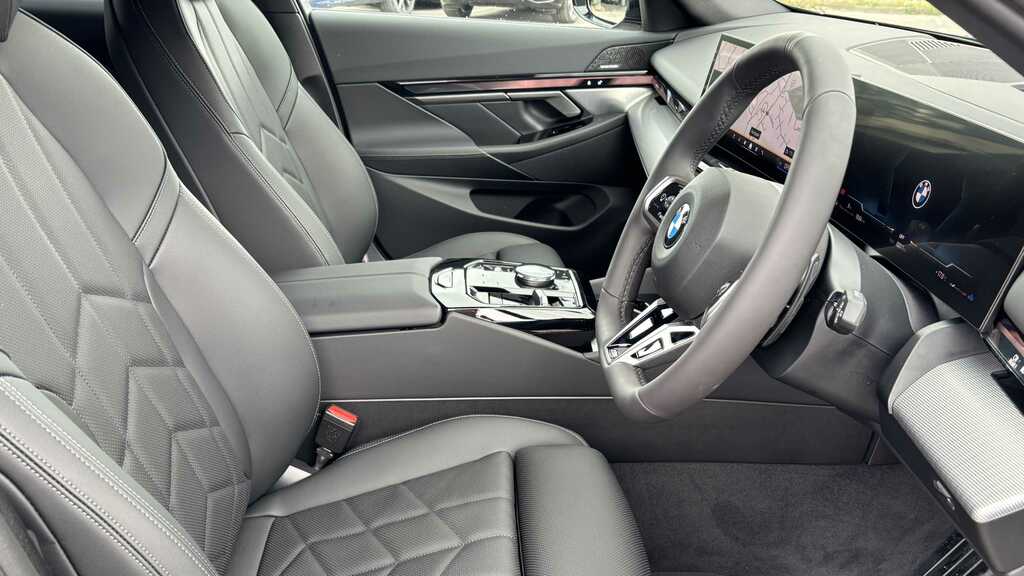 BMW 5 Series 520I M Sport Pro 2026 Black #2