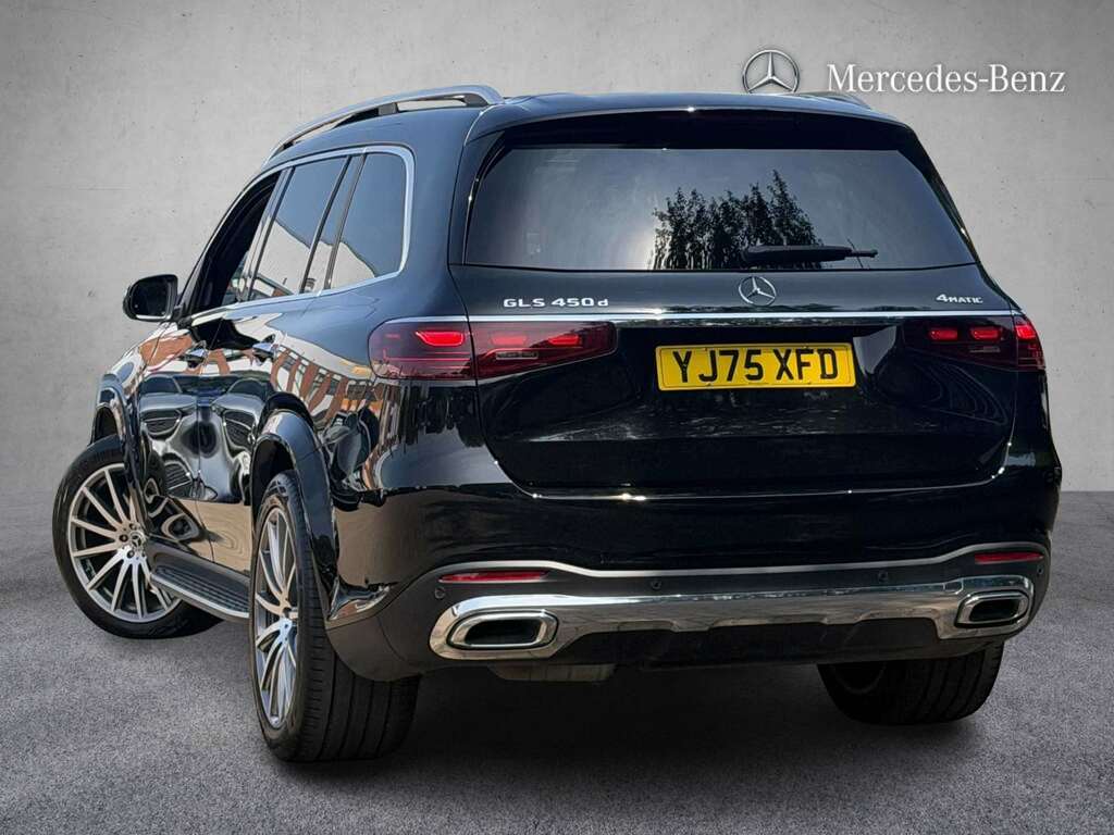 Mercedes-Benz GLS Class 450D 4Matic Amg Line Premium 9G-tronic 2025 Black #2