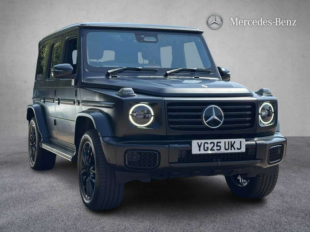 Mercedes-Benz G Class G500 Amg Line Premium Plus 9G-tronic 2025 Black #4