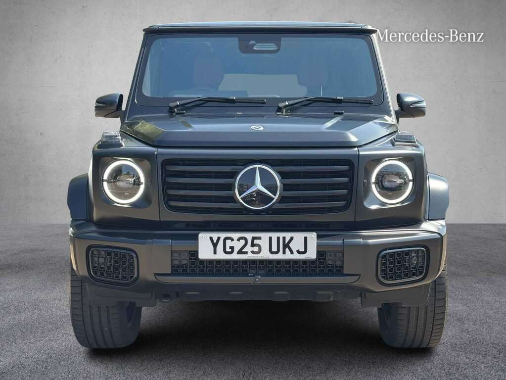 Mercedes-Benz G Class G500 Amg Line Premium Plus 9G-tronic 2025 Black #5