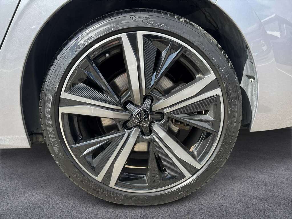 Peugeot 308 1.6 Plug-in Hybrid Gt Premium E-eat8 2022 Grey