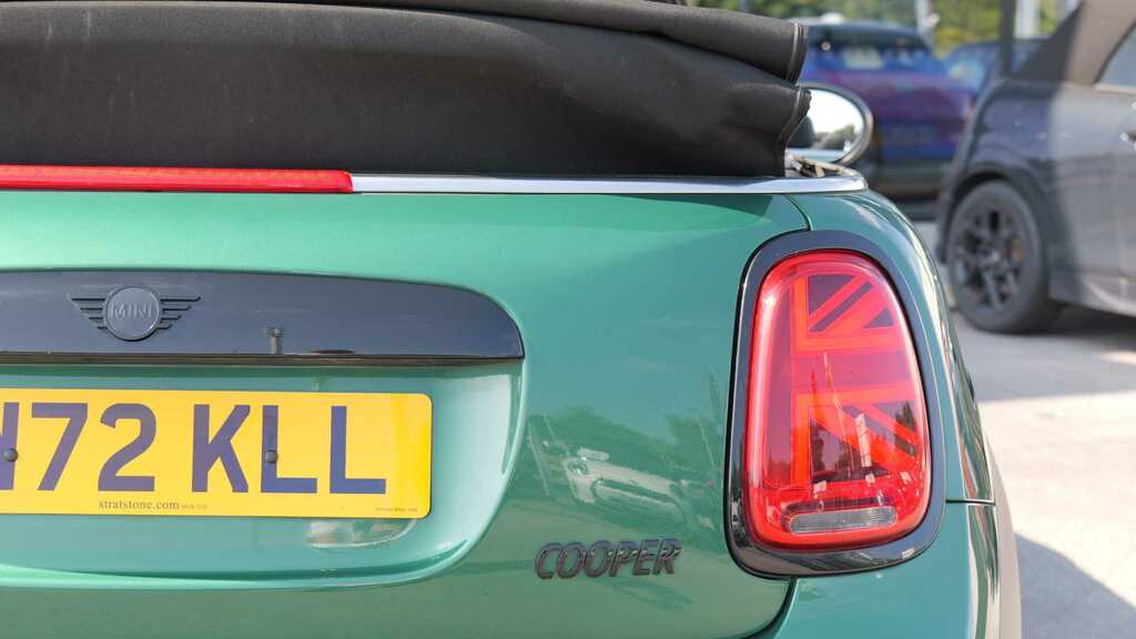 Mini Convertible 1.5 Cooper Exclusive Premium 2023 Green #6