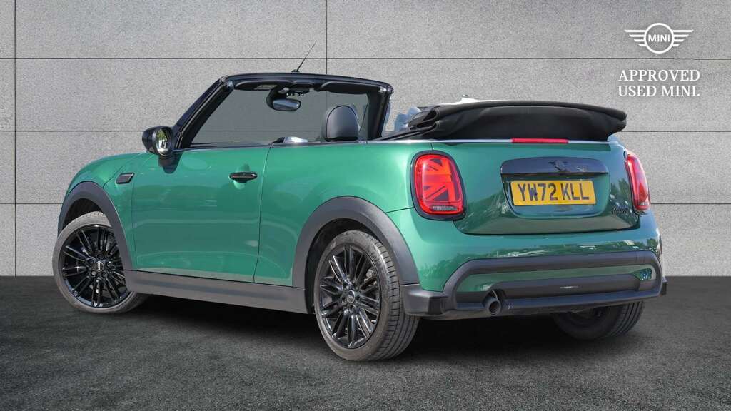 Mini Convertible 1.5 Cooper Exclusive Premium 2023 Green #2