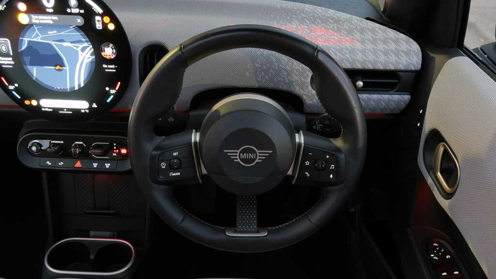 Mini Hatch 2.0 S Exclusive Level 2 2024 AK74CPV Black #3