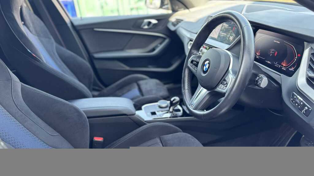 BMW 1 Series M135i Xdrive Step 2023 Black