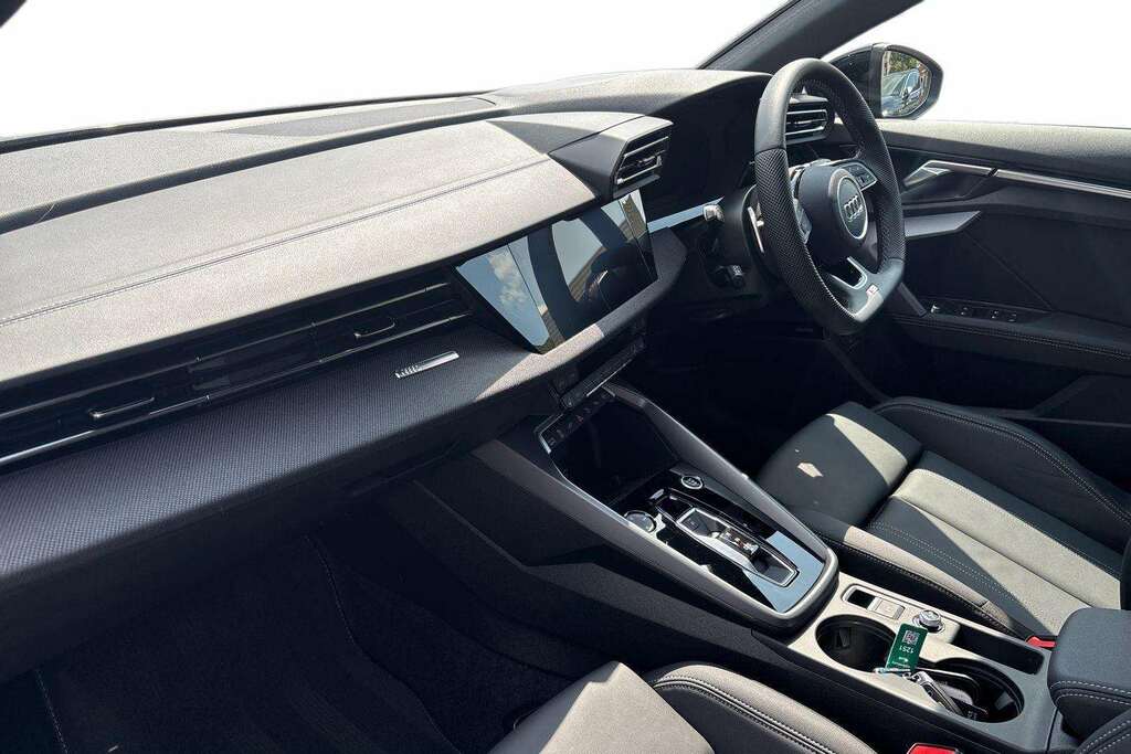 Audi A3 40 Tfsi E Black Edition S Tronic 2025 Blue #2