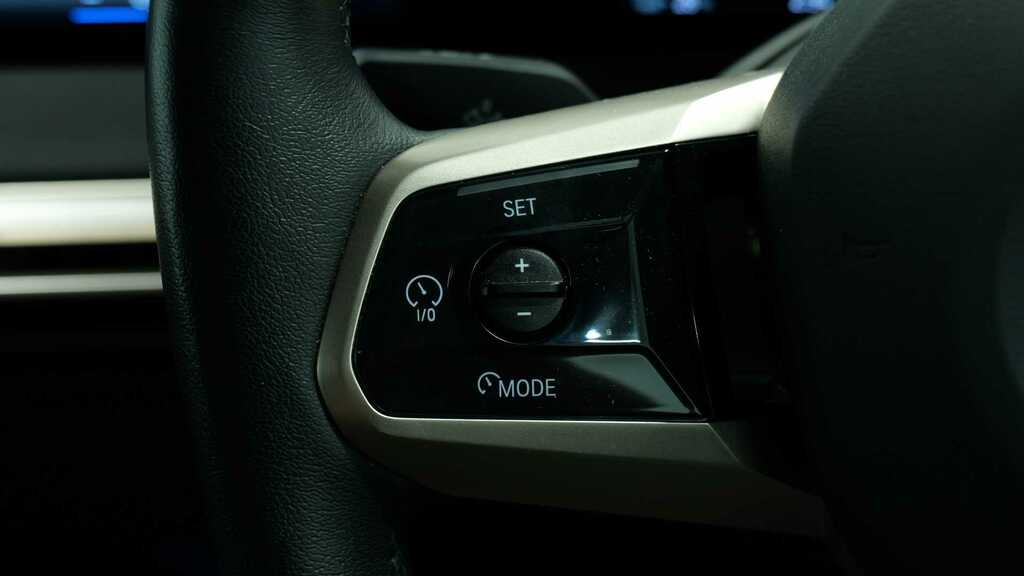 BMW iX M Sport Black #16