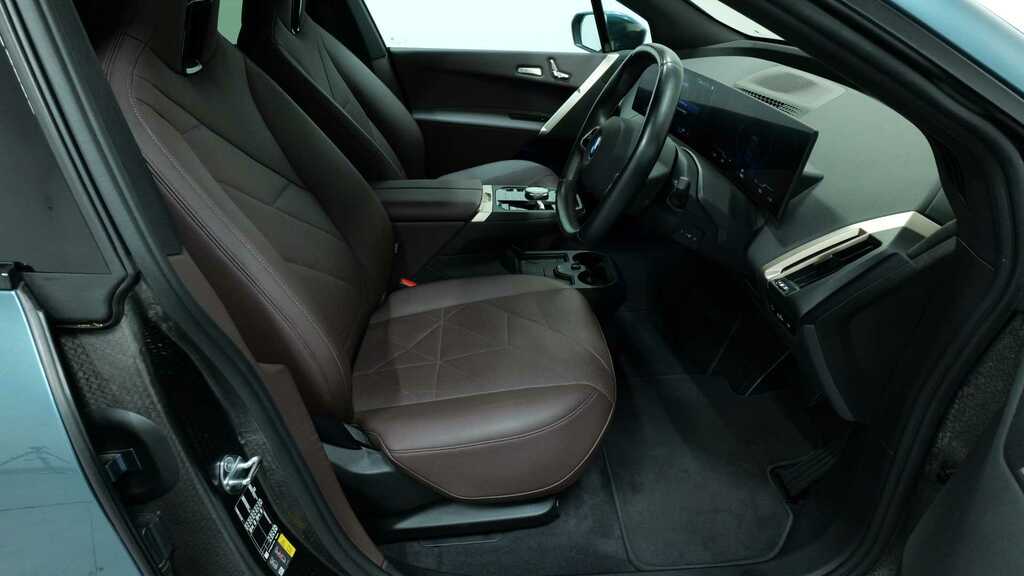 BMW iX M Sport Black #10